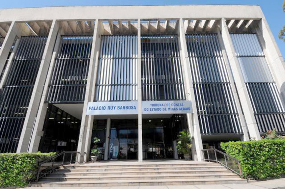 TCE multa prefeitos do Centro-Oeste de MG que não prestaram contas